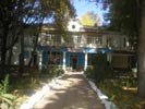 Бывший угловой гастроном возле института